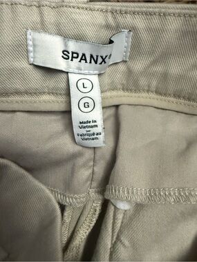 SPANX Woman Beige Pants - Classic Khaki Fit